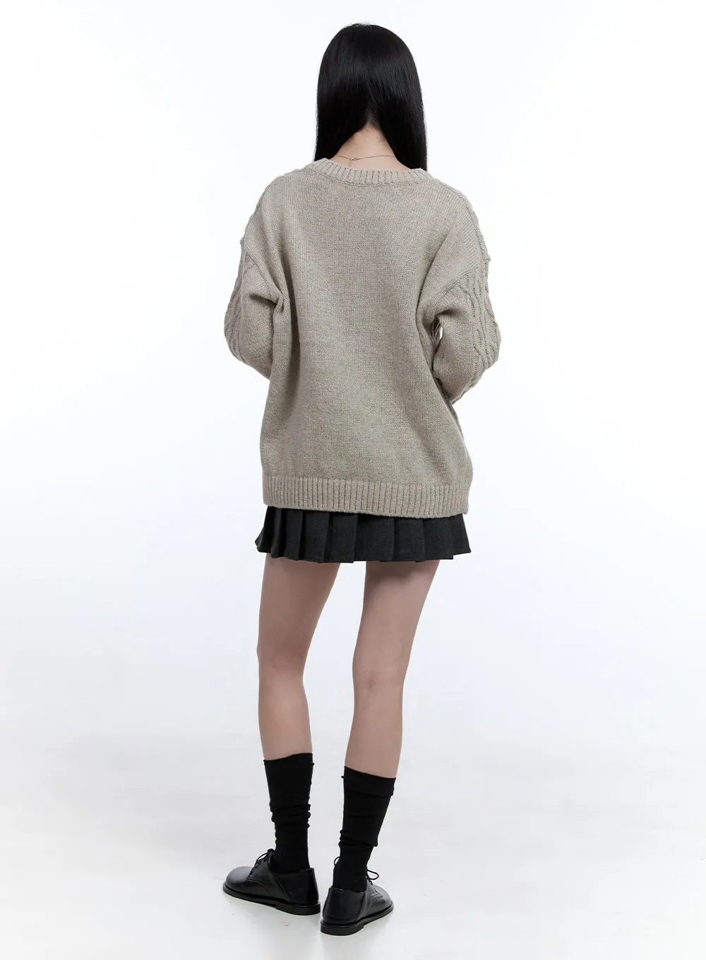 Cable Round-Neck Sweater OO429