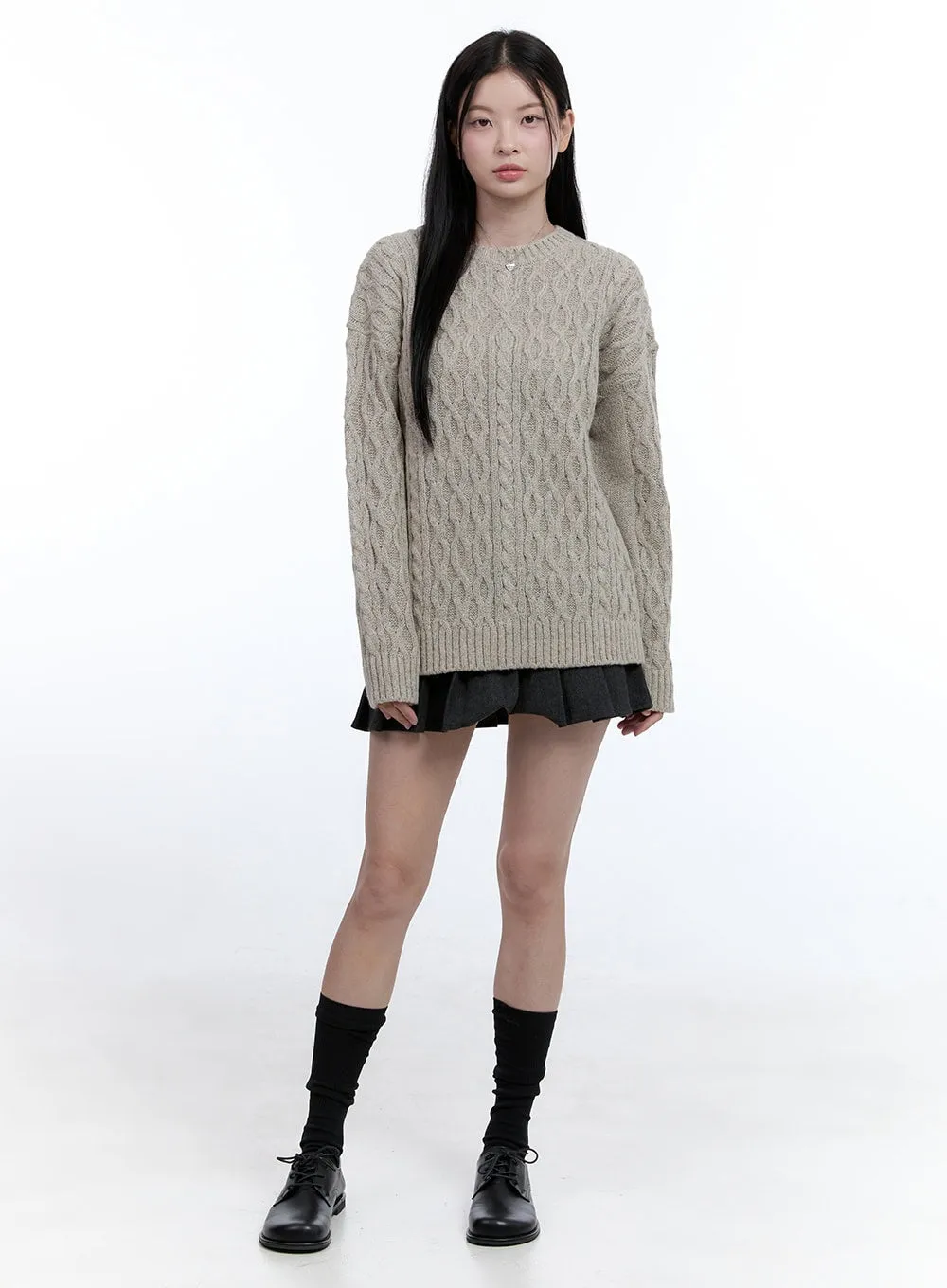 Cable Round-Neck Sweater OO429