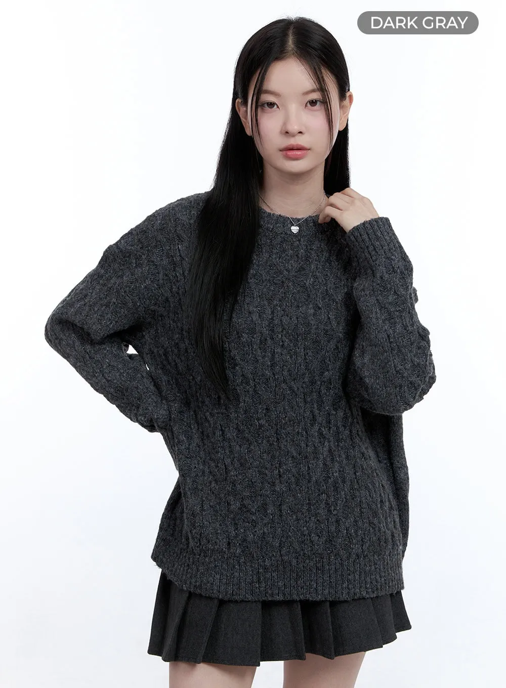 Cable Round-Neck Sweater OO429