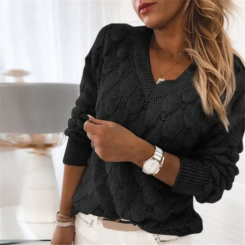 Elegant Women's Sweater – Cozy, Stylish & Timeless Comfort