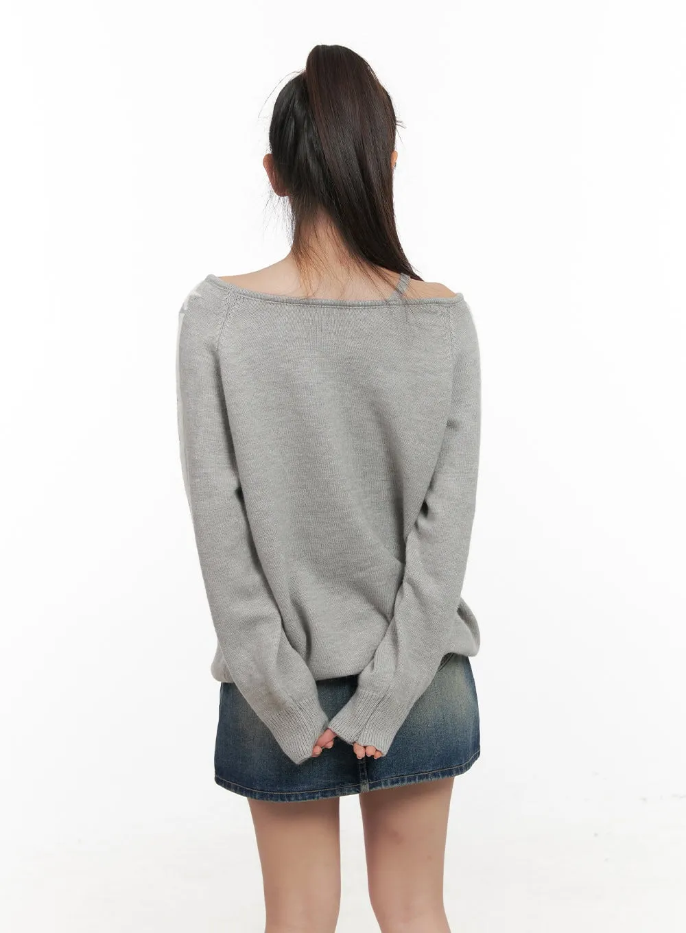 Graphic Off Shoulder Crew Neck CD416