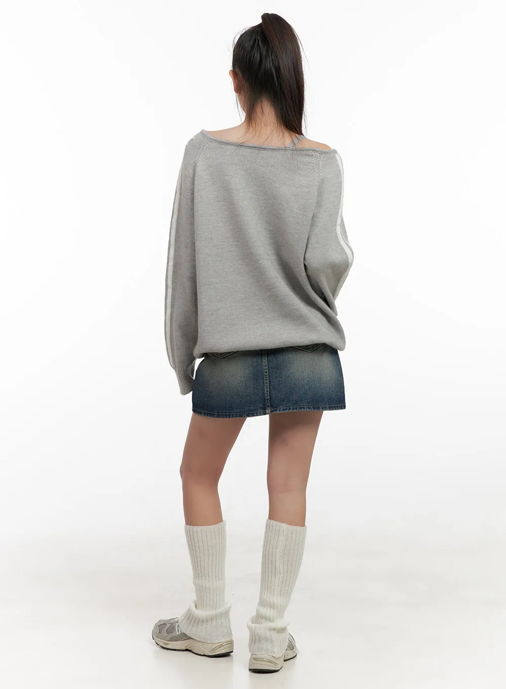Graphic Off Shoulder Crew Neck CD416