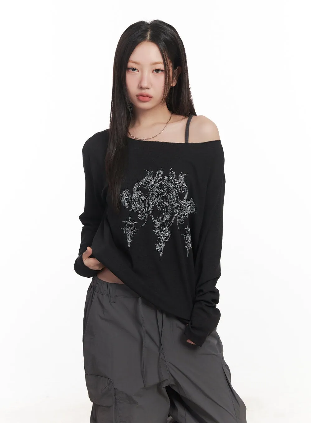 Graphic Off-Shoulder Long Sleeve Top CA518