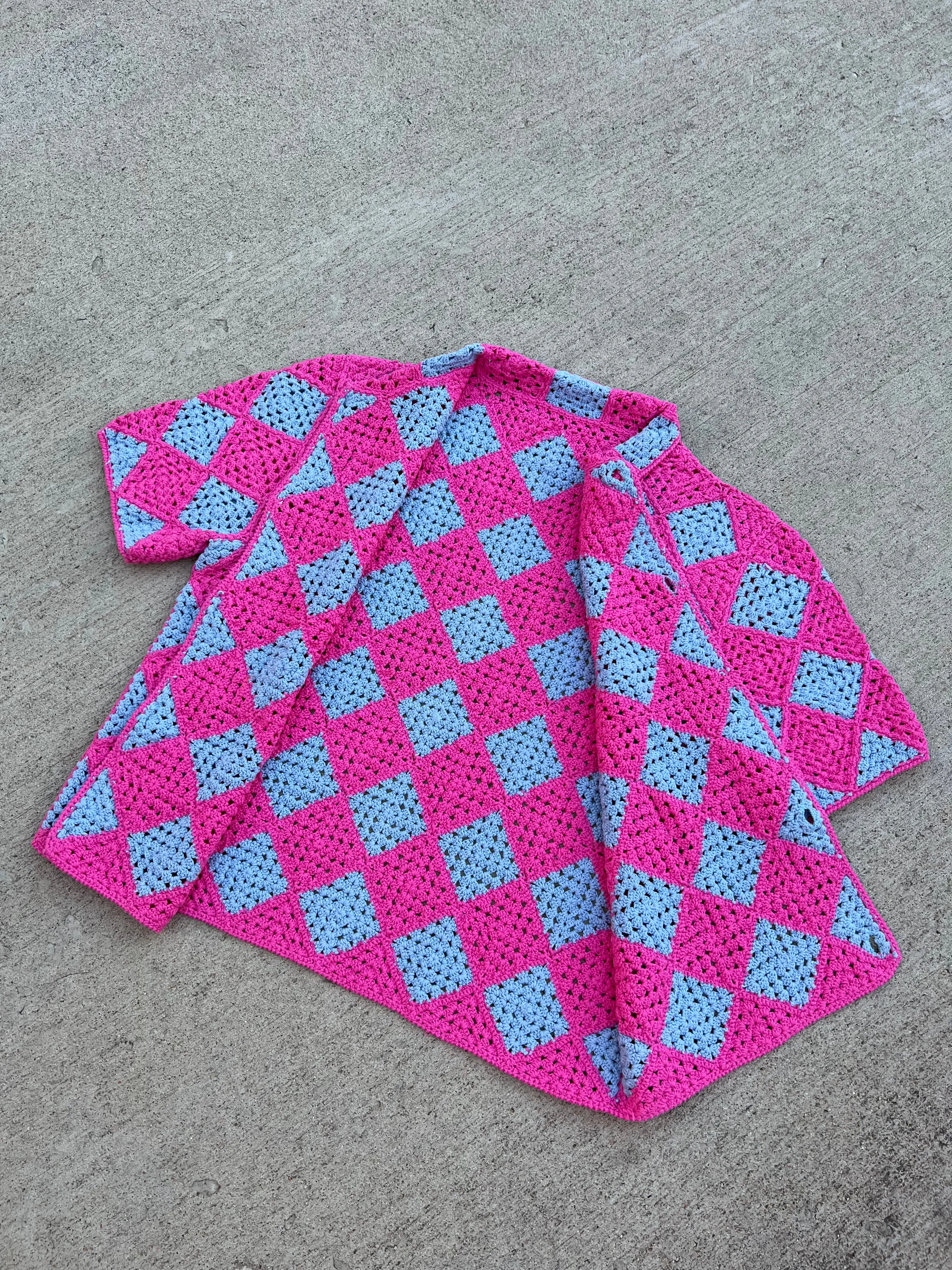 HOWL'S HAND CROCHET SQUARE BUTTON-UP