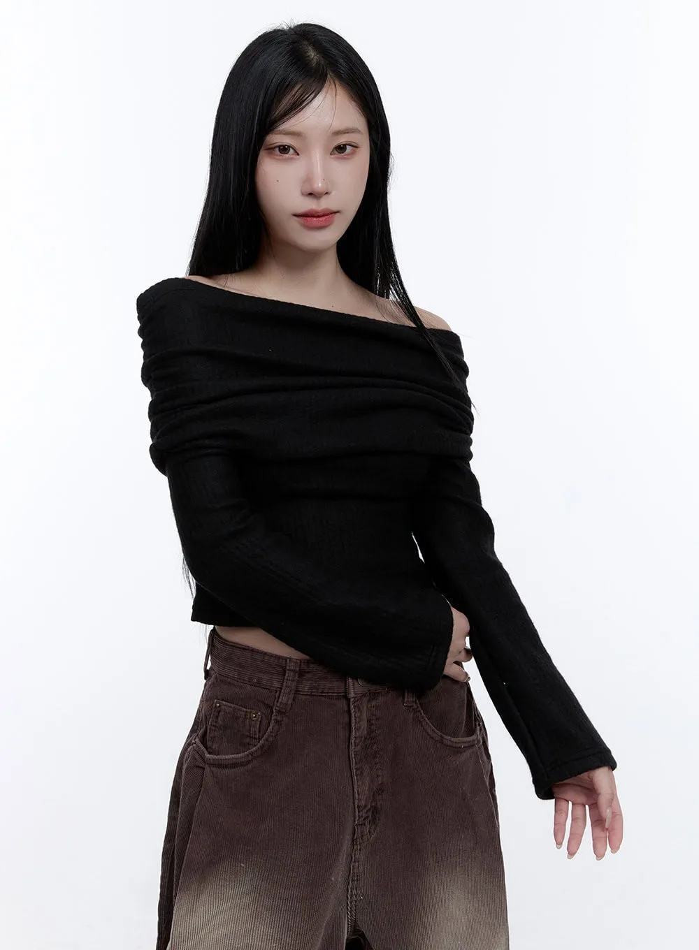 Off-Shoulder Cropped Sweater CD416