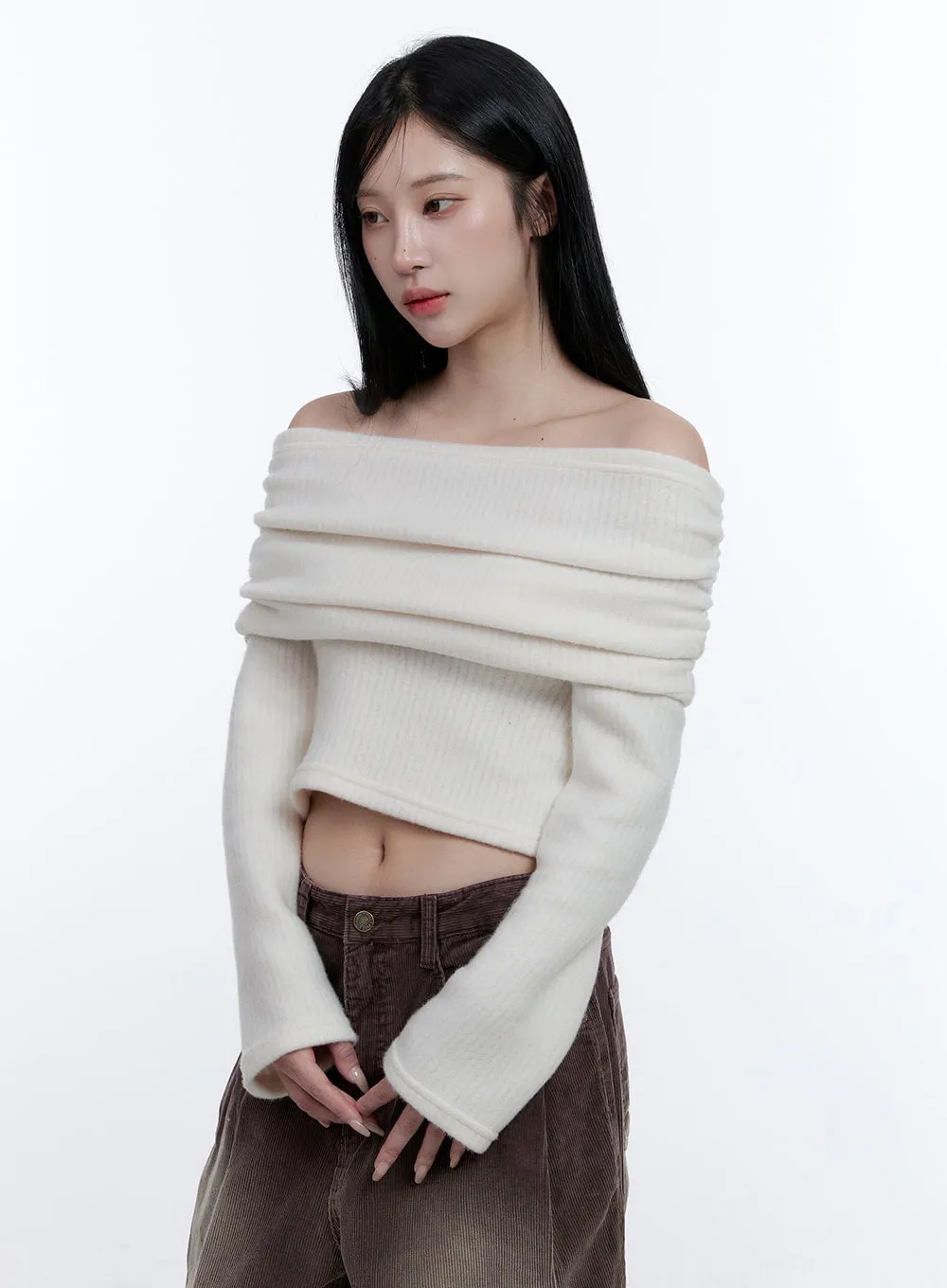 Off-Shoulder Cropped Sweater CD416