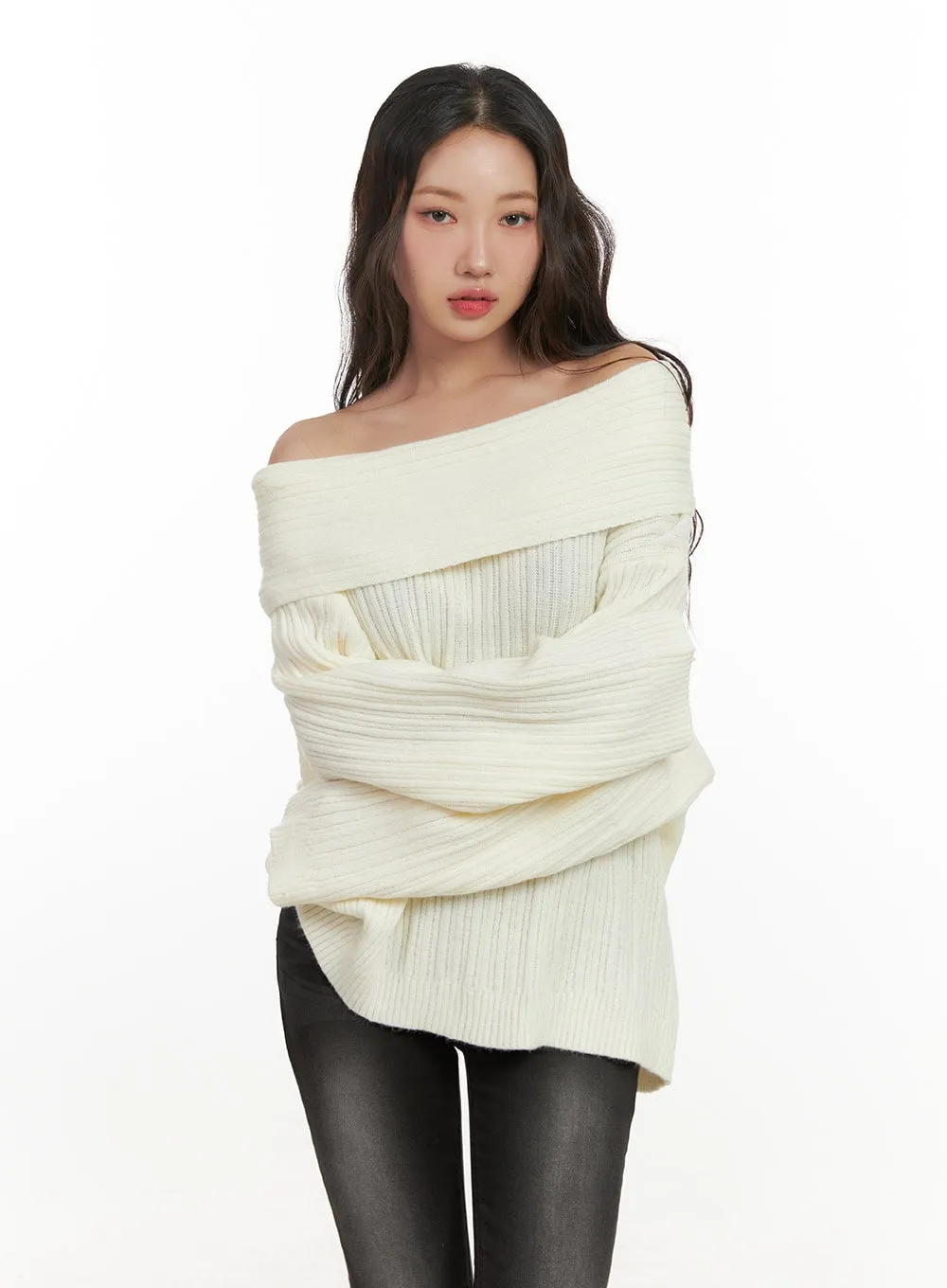 Oversized Off-Shoulder Sweater CN426