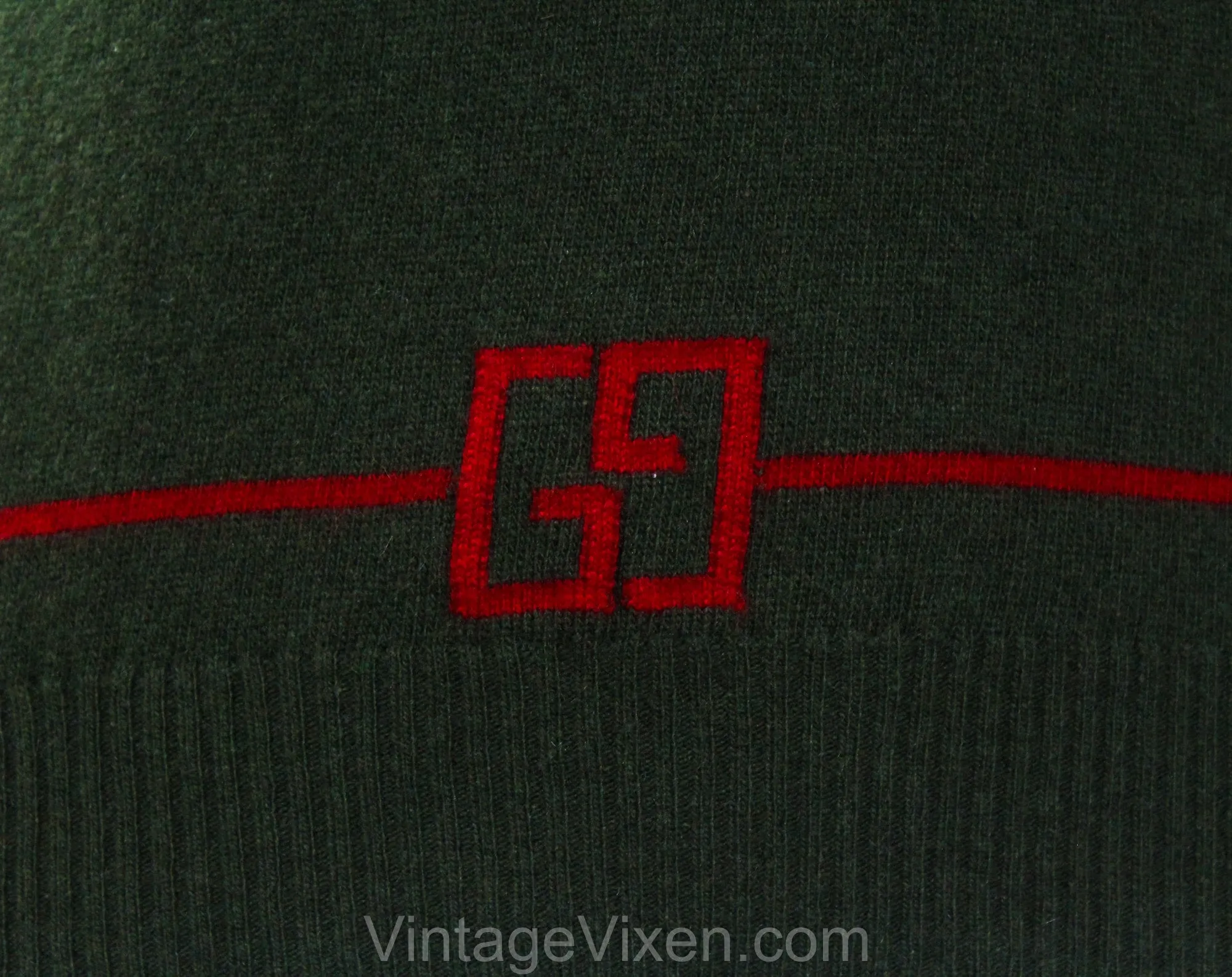 Size 6 Gucci Sweater - 1920s Inspired Flapper Style Designer Knit Top - Winter Spring - Small Sage Green & Cranberry Red Scottish Cashmere