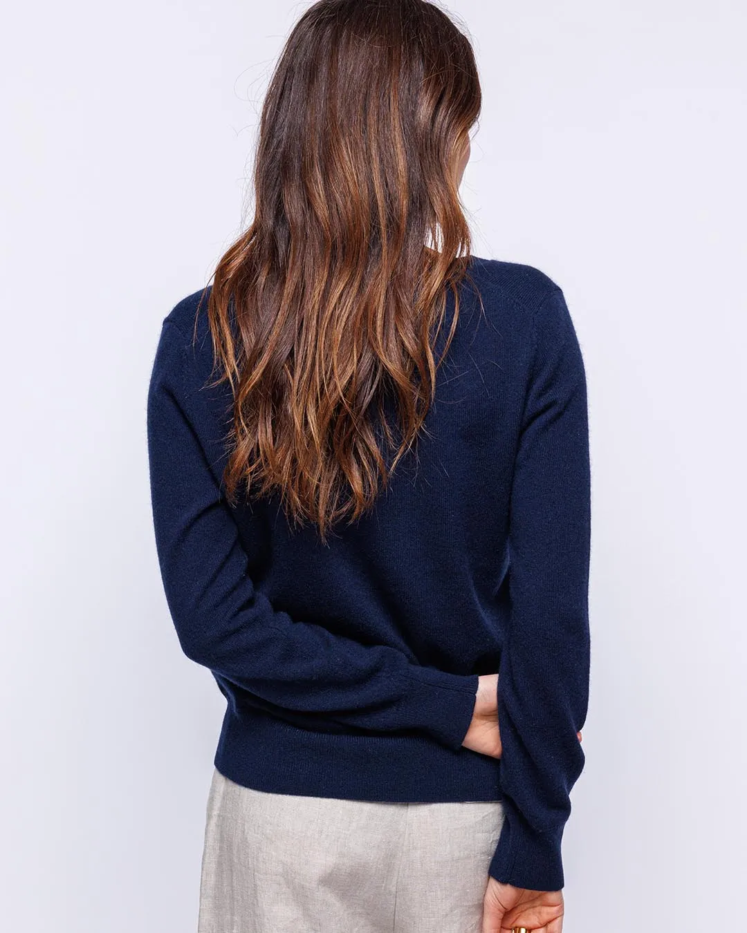 Womans Essential Cashmere V-Neck Sweater in Navy - order size down, runs large